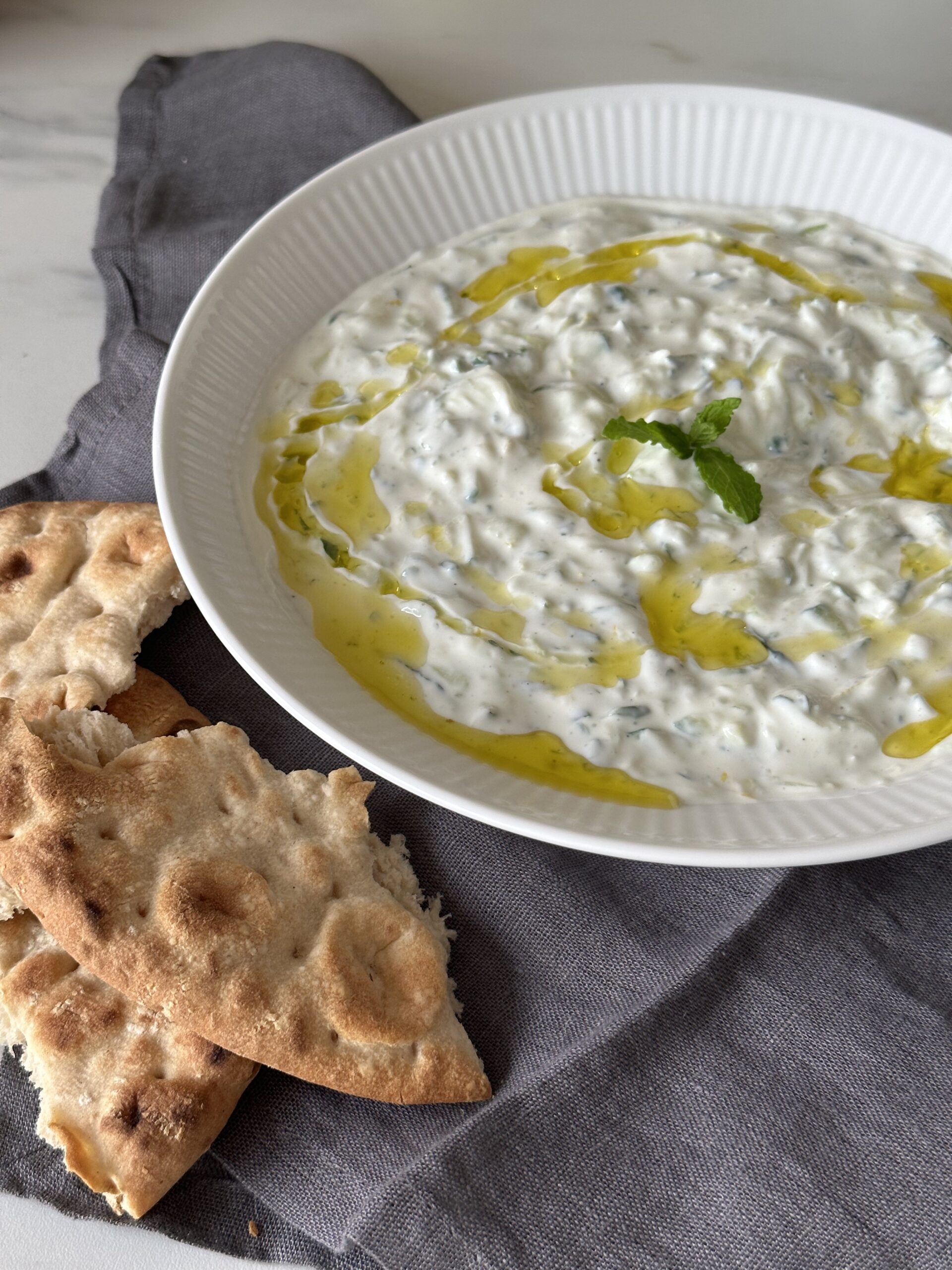 Tzatziki med mynte og citronskal