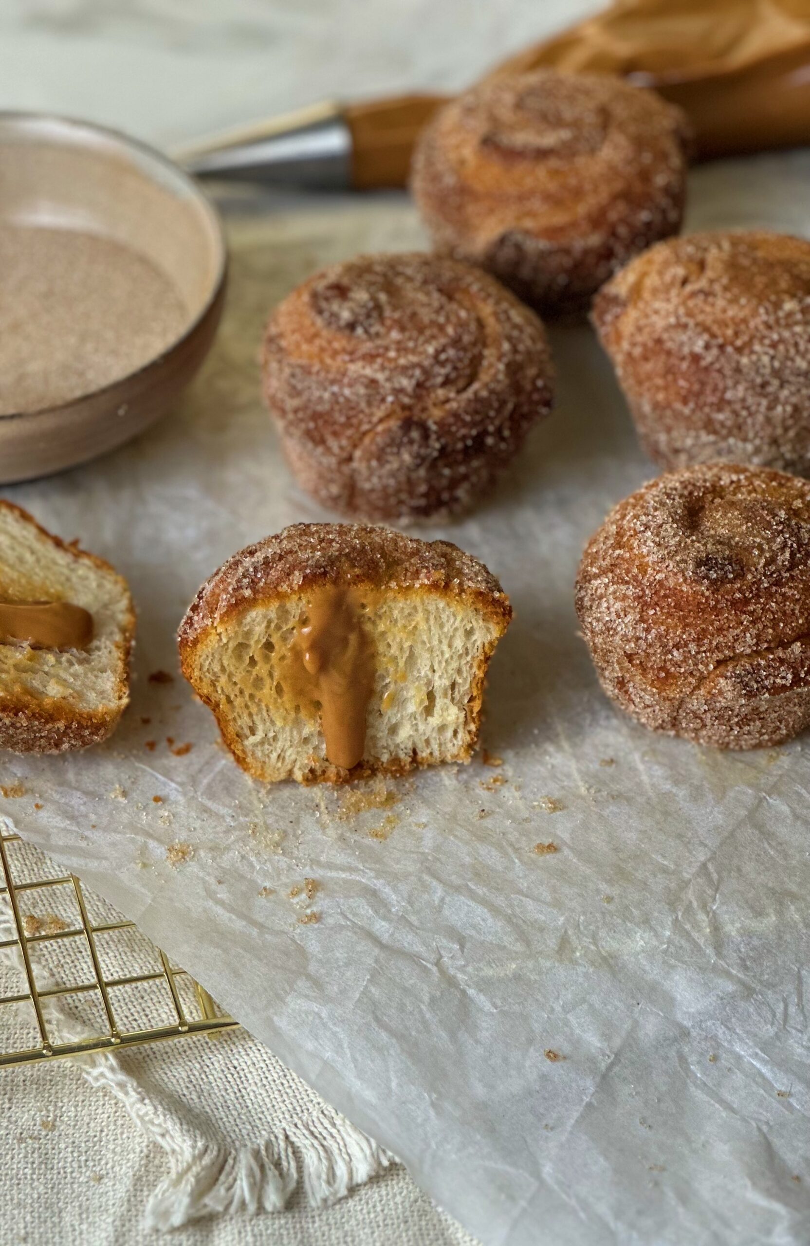 Caramel cruffins
